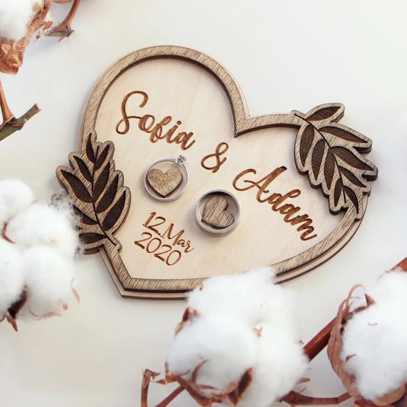 Personalized Wooden Wedding Ring Stand Heart-shaped Wedding Ring Pillow